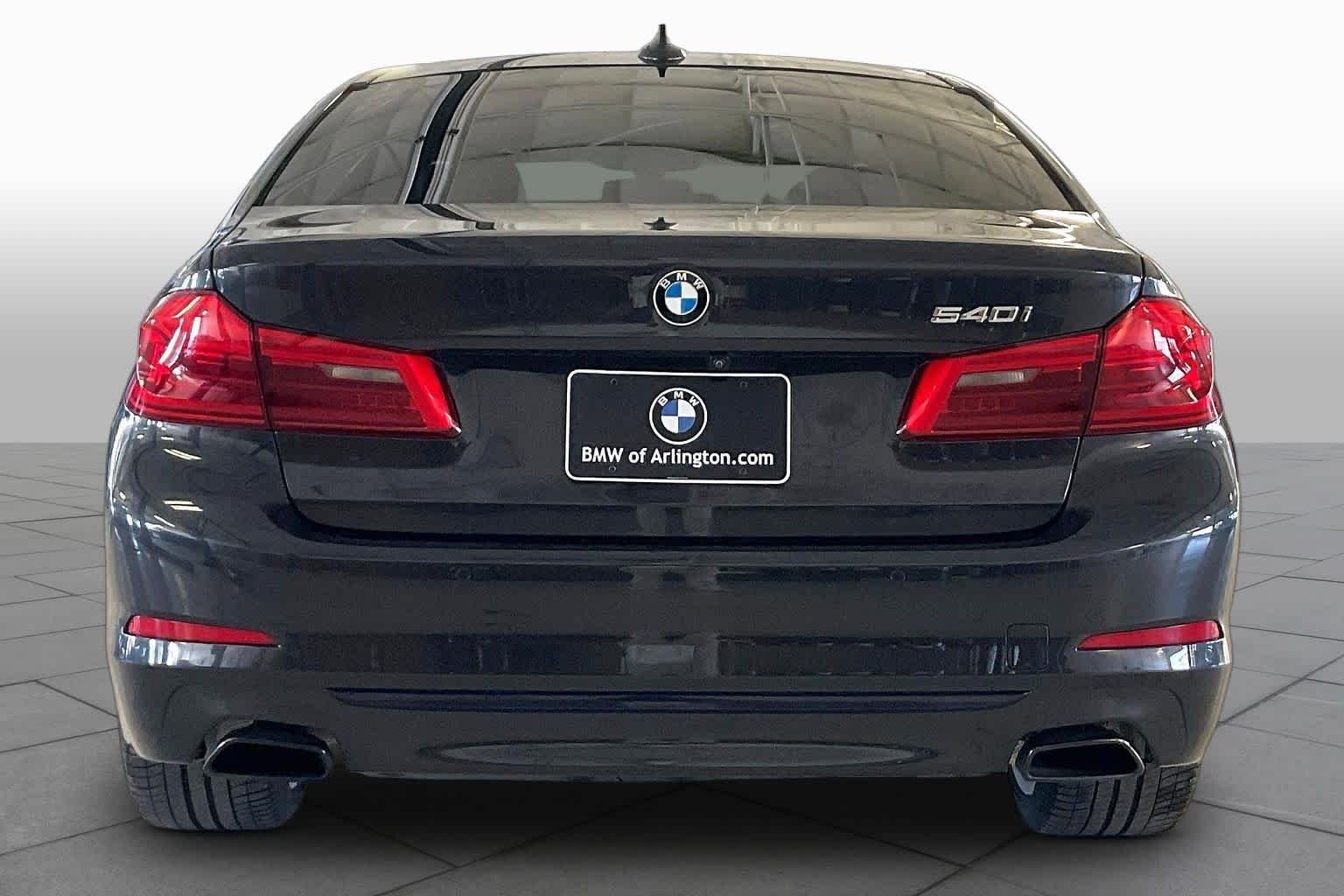 Used 2020 Dark Graphite Metallic BMW 540i image 4