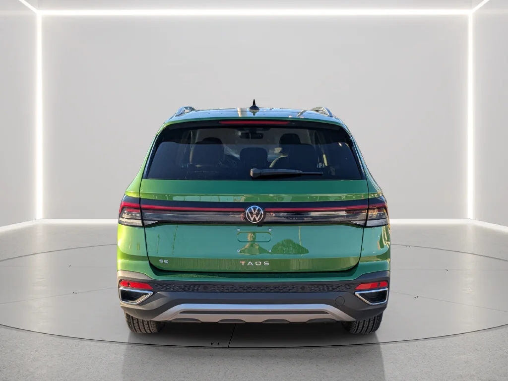 New 2027 Green Volkswagen 1.5T SE image 5