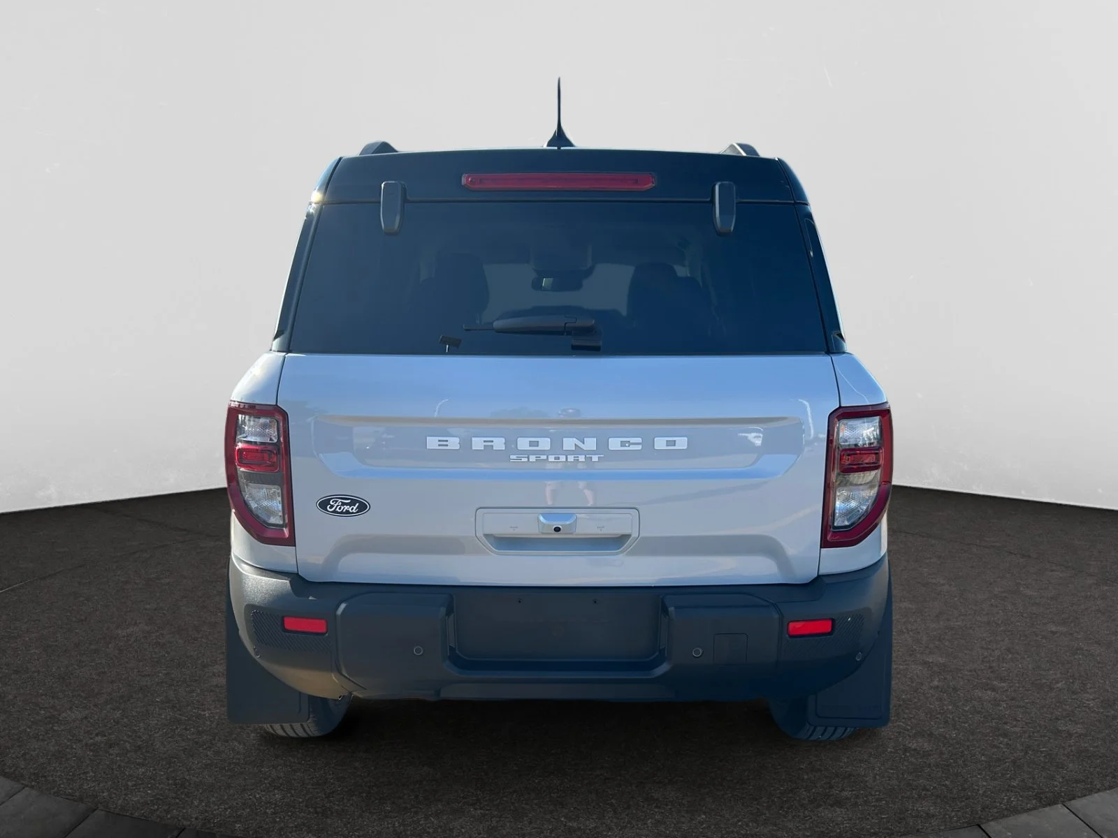 New 2026 Space White Metallic Ford Outer Banks image 4