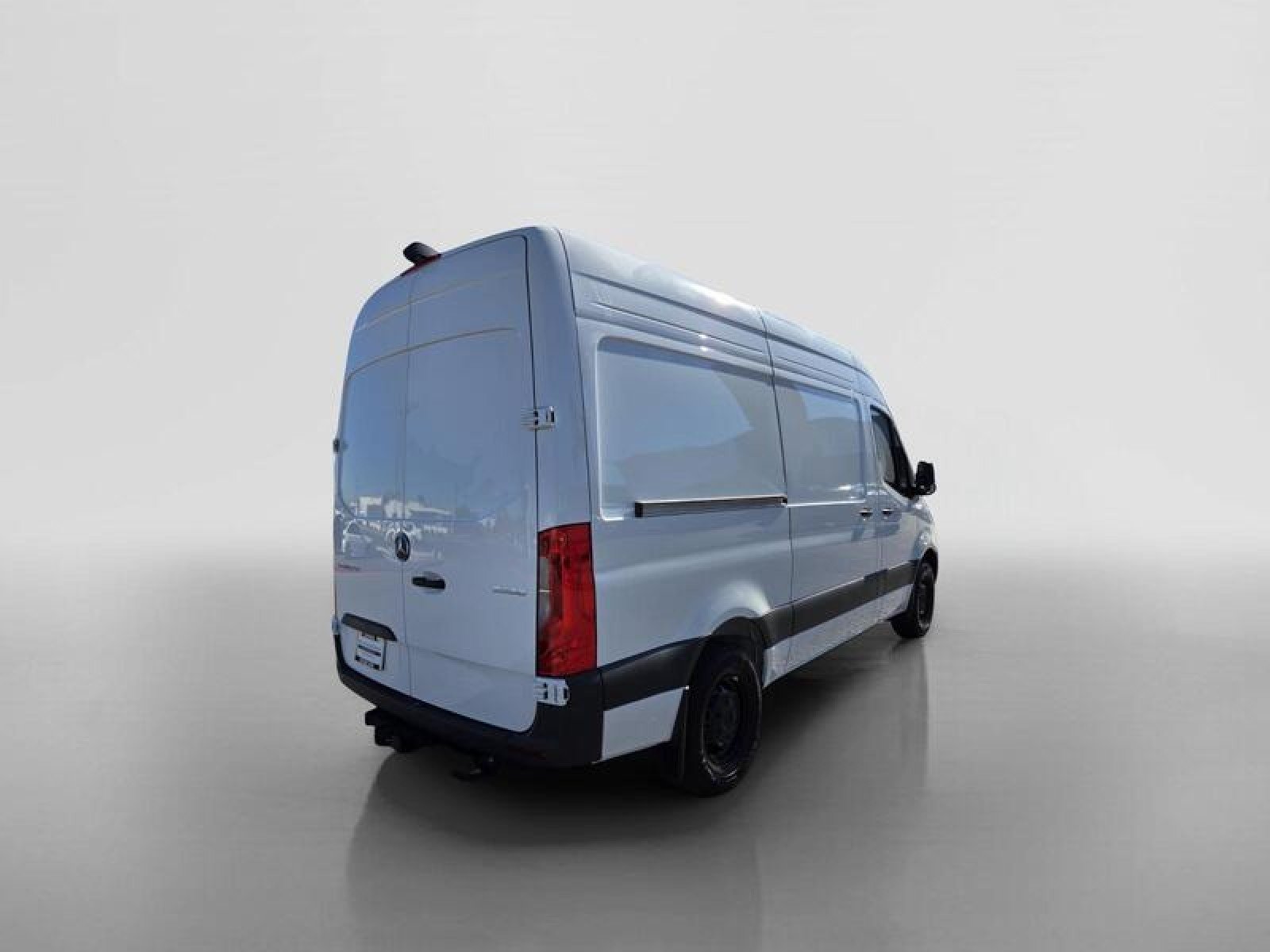 New 2025 Arctic+White Mercedes-Benz  image 5
