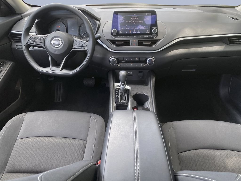 2025 Nissan Altima S - Photo 15
