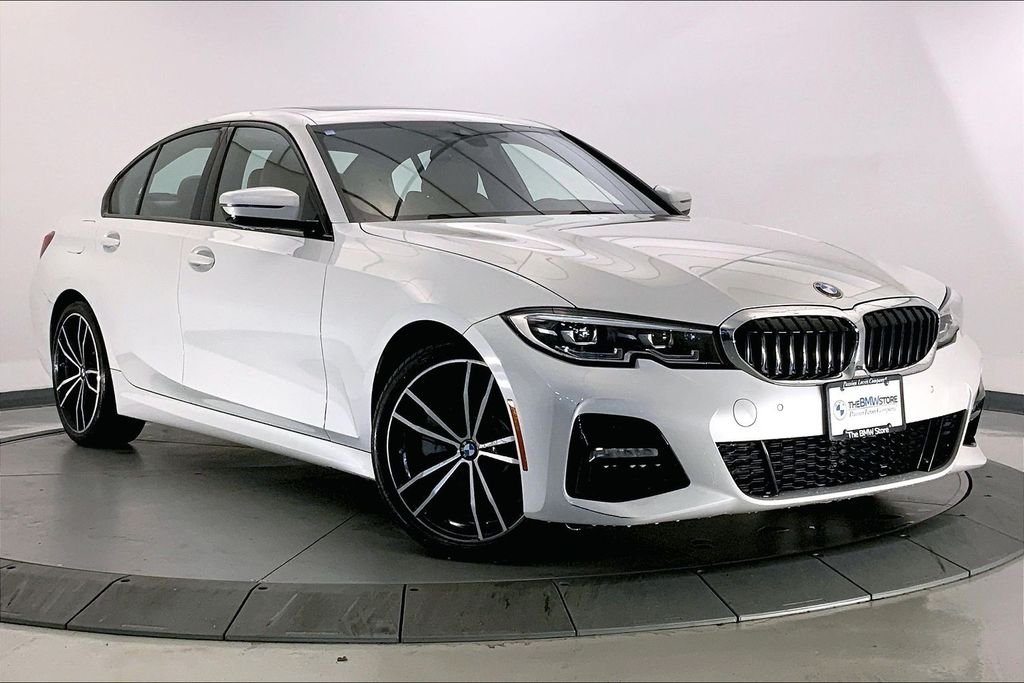 Used 2021 Mineral White Metallic BMW  image 33