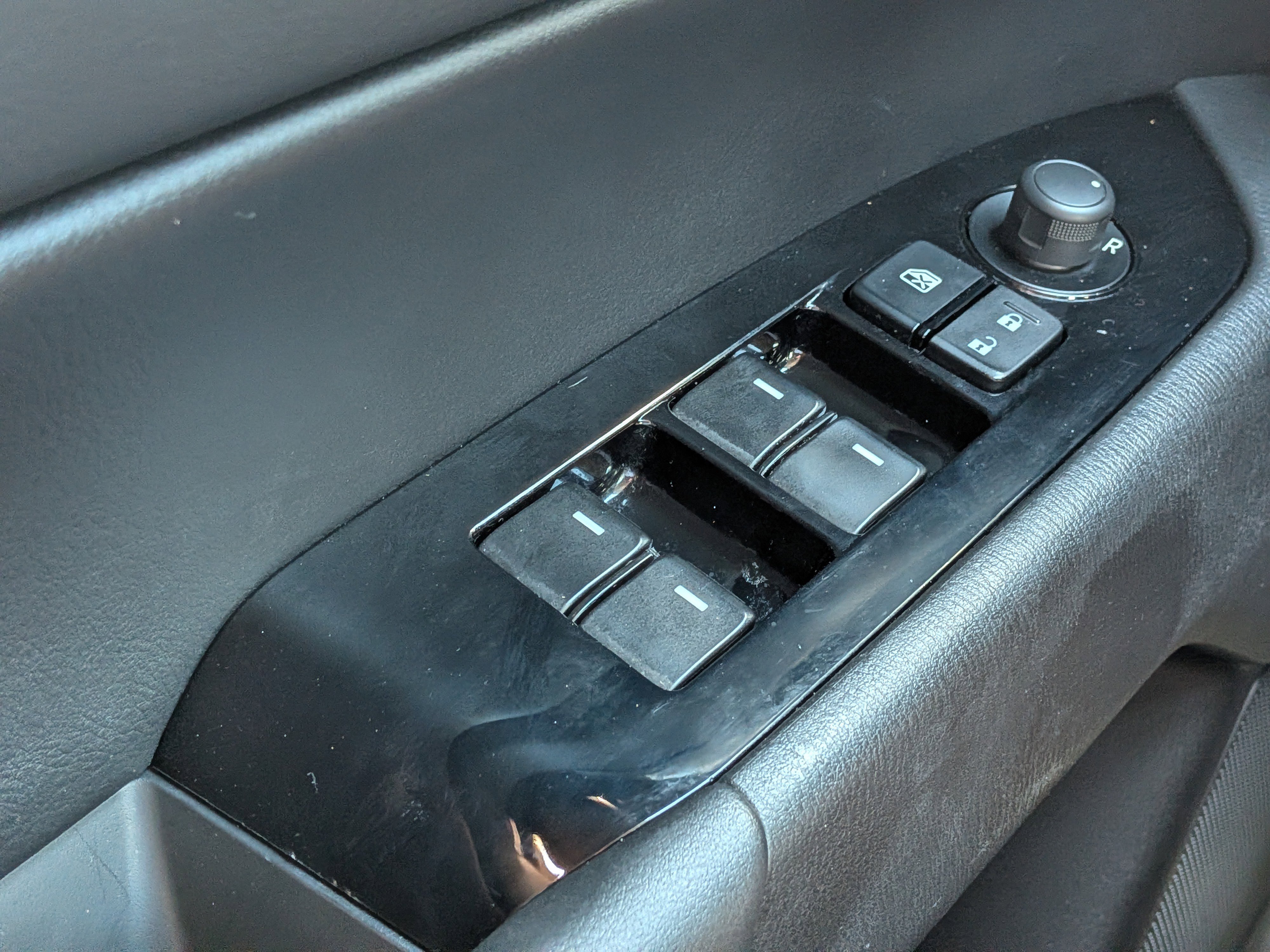 Used 2019 Machine Gray Metallic Mazda Touring image 21