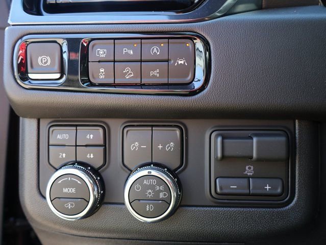 2026 GMC Yukon AT4 - Photo 35