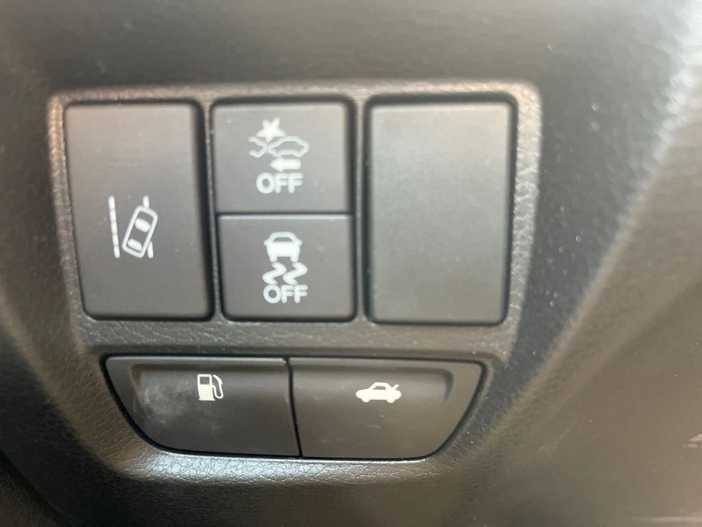 Used 2020 Black Acura 2.4L image 25