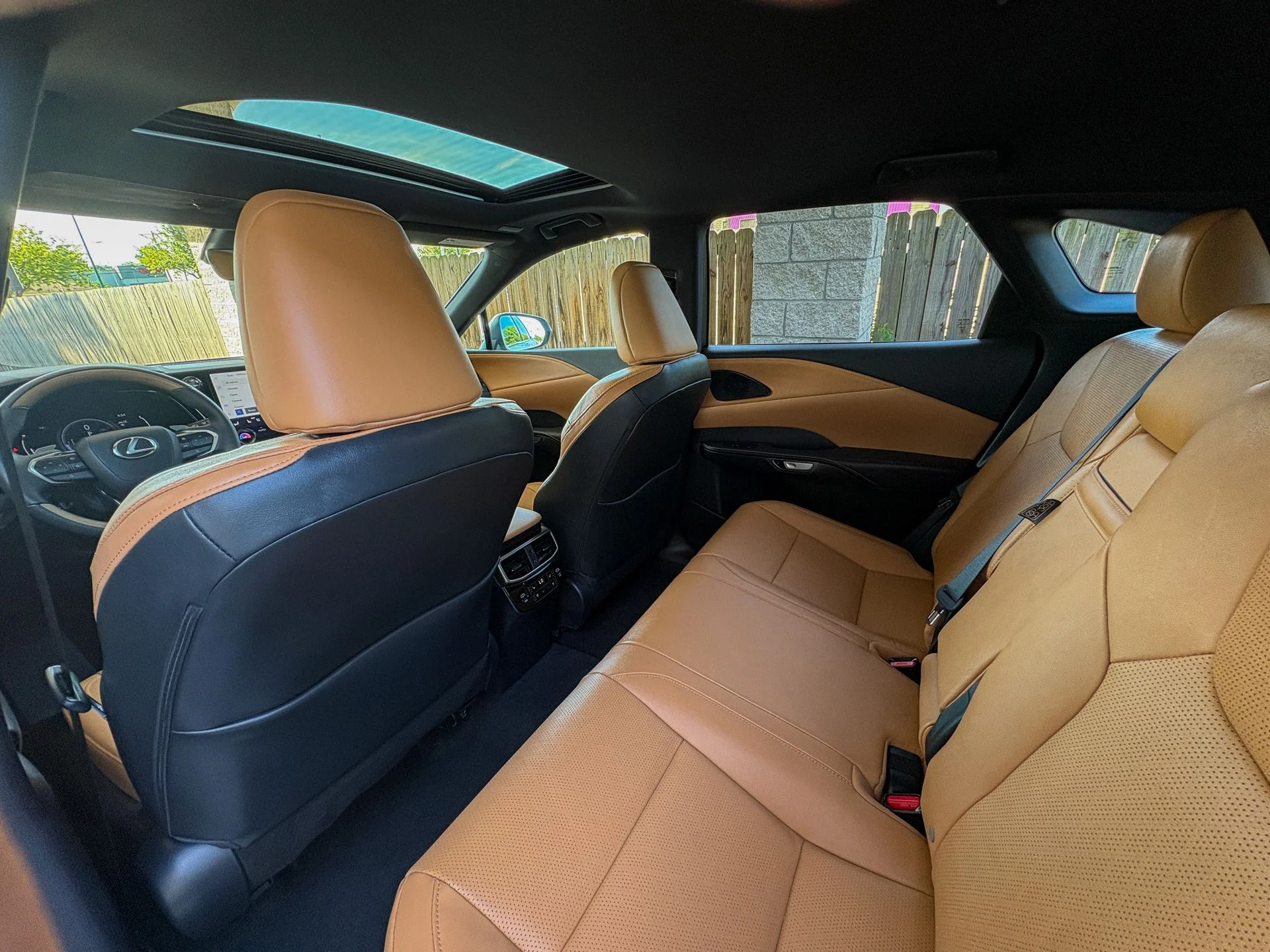 Used 2023 White Lexus 350 Premium Plus image 10