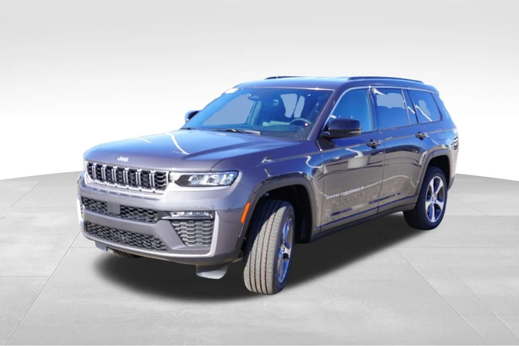 New 2026 Baltic Gray Metallic Clear-Coat Exterior Paint Jeep Limited image 7