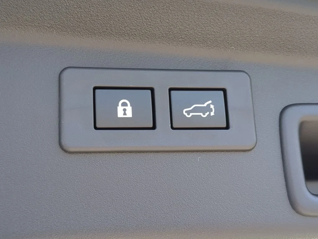 2026 Subaru Outback Limited - Photo 10