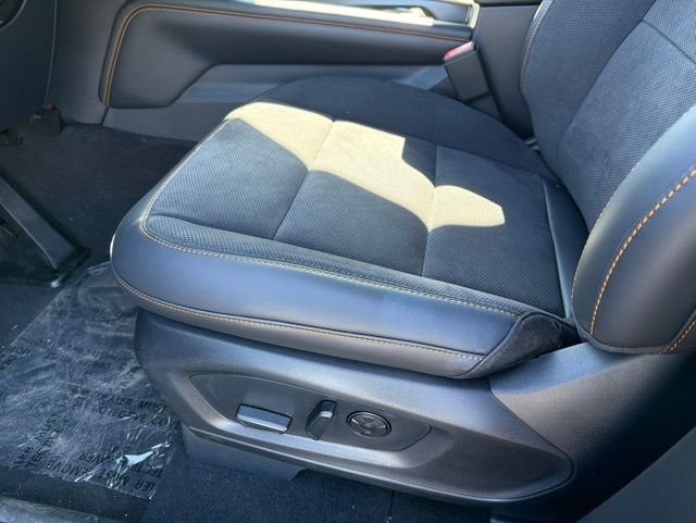 New 2026 Agate Black Metallic Ford Tremor® image 15