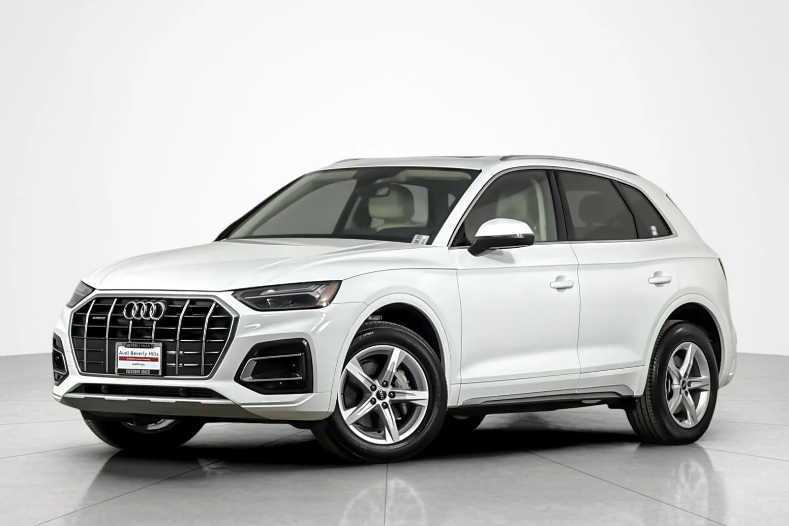 2023 Audi Q5 40 Premium's photo