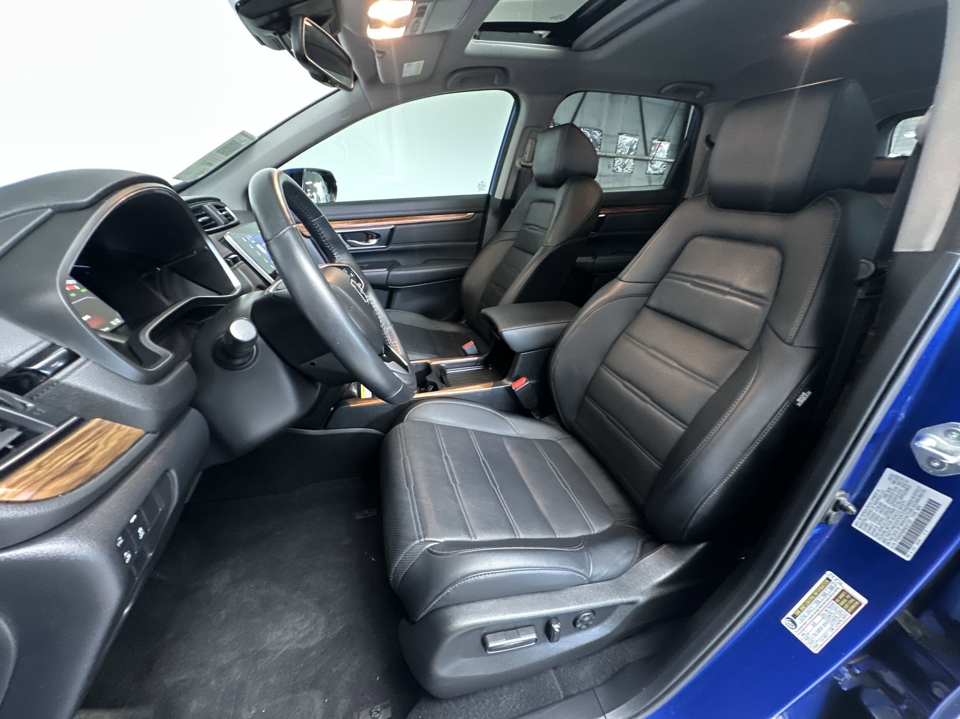Used 2022 Aegean Blue Metallic Honda Touring image 12