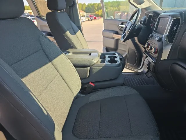 Used 2022 White Chevrolet RST image 11