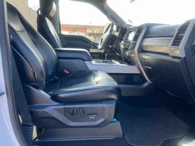 Used 2020 Oxford White Ford Lariat image 52