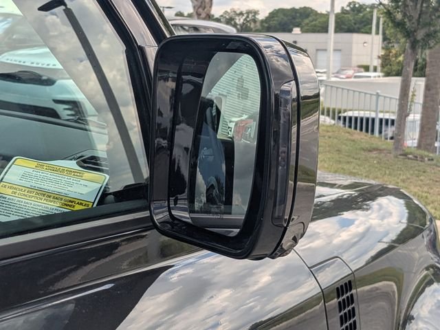 New 2026 Carpathian Grey Land Rover X-Dynamic SE image 12