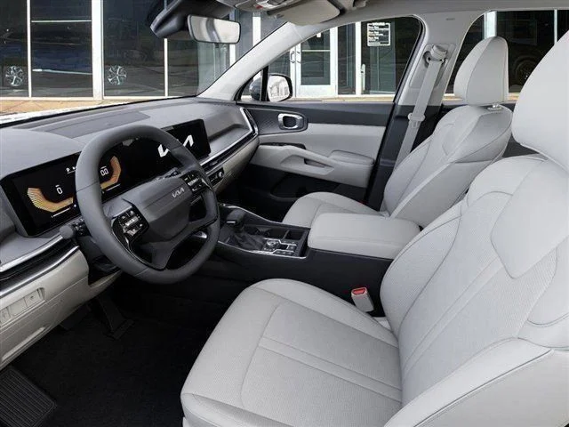 New 2026 Wolf Gray Kia S image 17