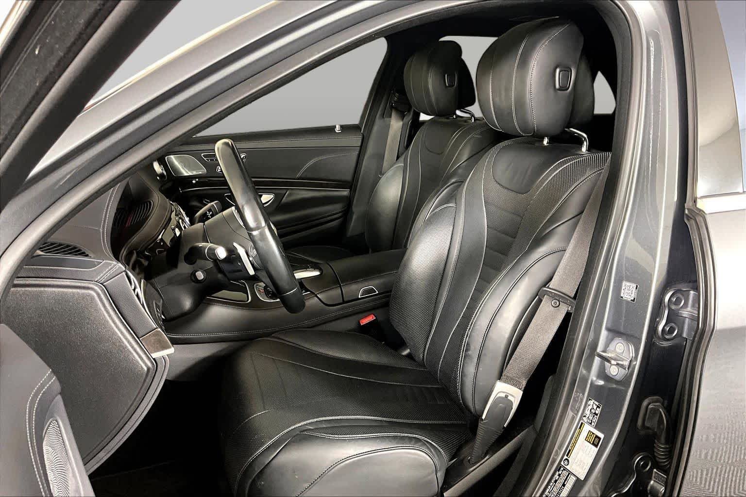 Pre-Owned 2018 Mercedes-Benz S 560