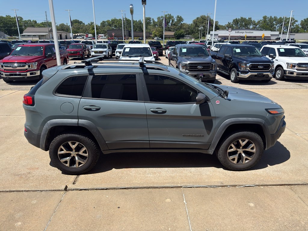 Used 2014 Anvil Clear Coat Jeep Trailhawk image 4