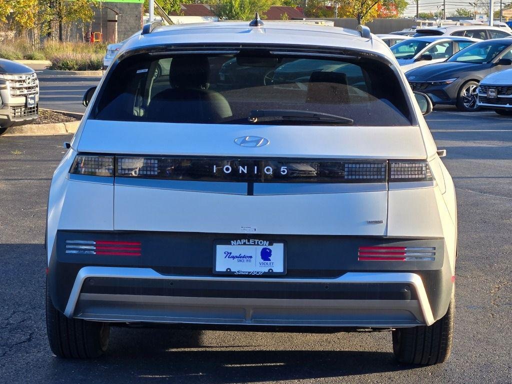 New 2025 White Hyundai SEL image 14