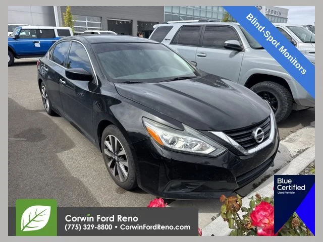 Used 2017 Super Black Clearcoat Nissan 2.5 SV image 1
