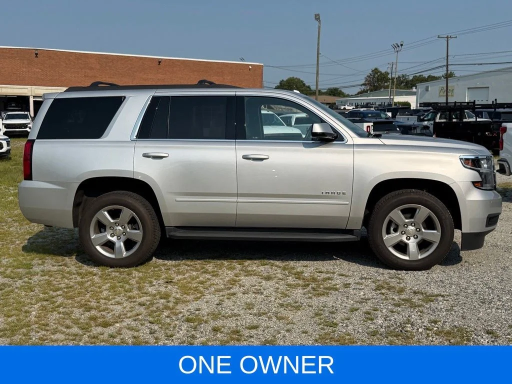 Used 2017 Silver Chevrolet LS image 3