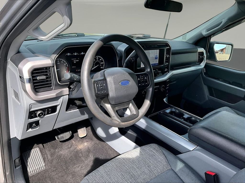 Used 2023 Silver Ford XLT image 23