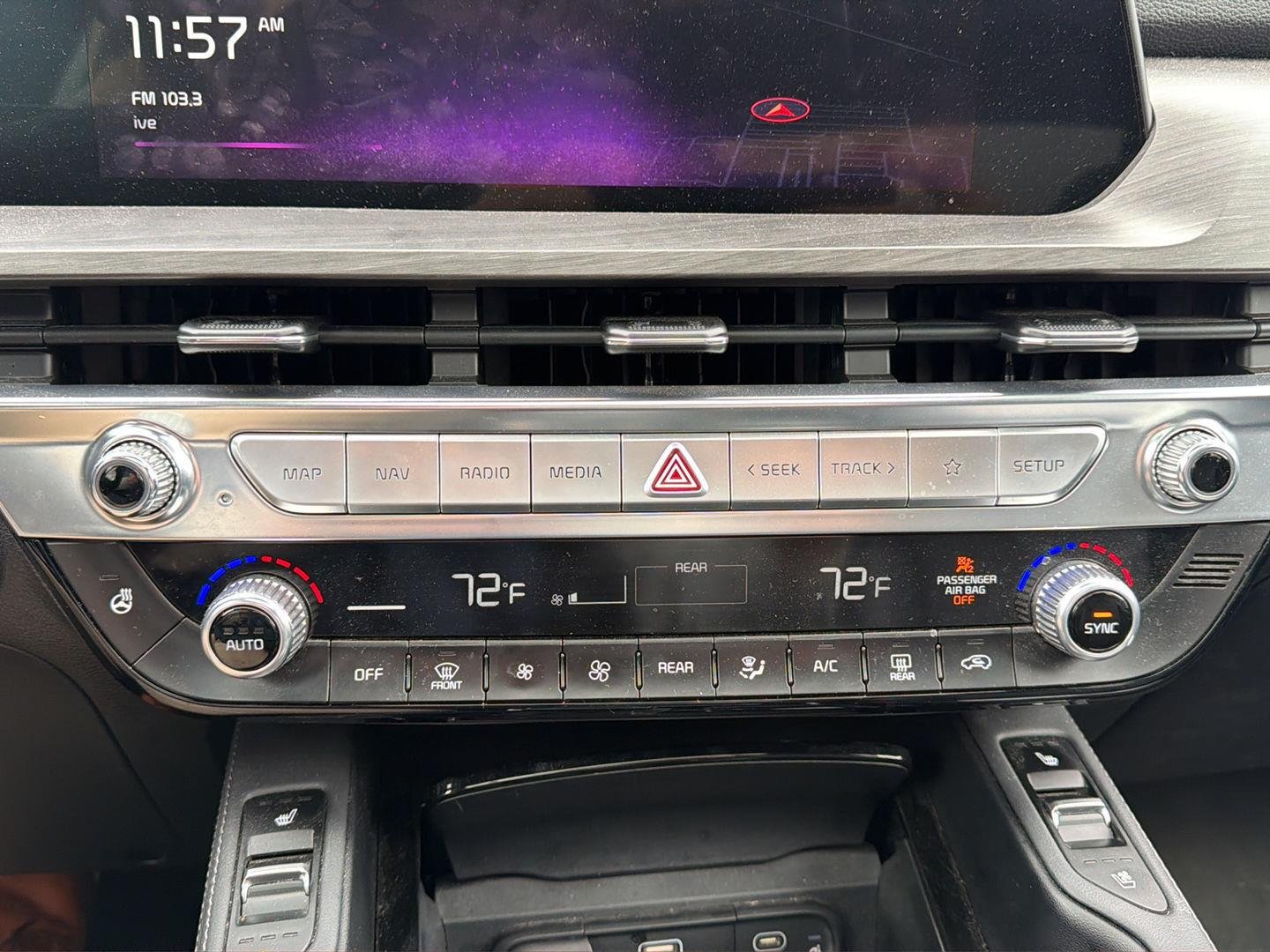 Used 2023 Glacial White Pearl Kia SX image 18