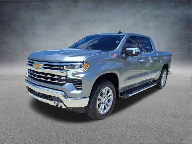 Used 2025 Gray Chevrolet LTZ image 3