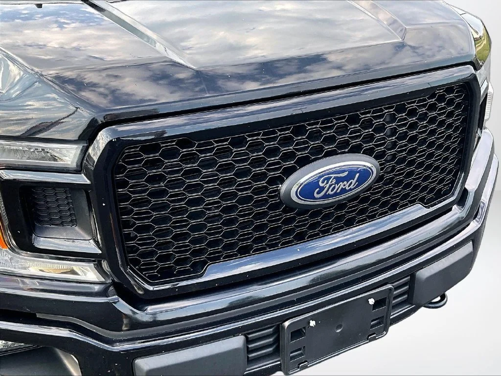 Used 2020 Black Ford XL image 27