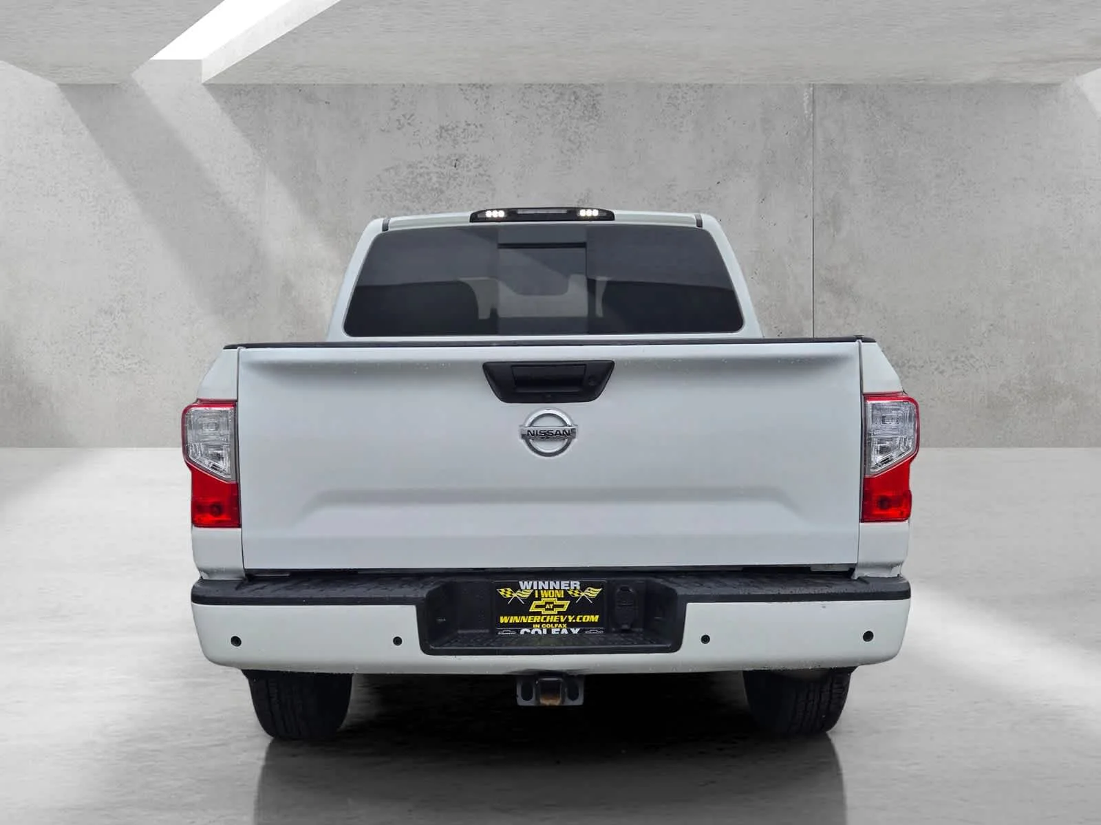Used 2021  Nissan SV image 5