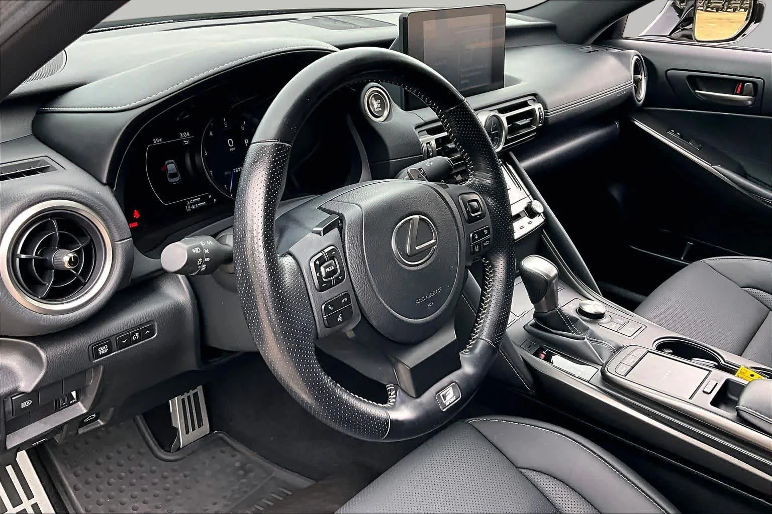 Used 2021 Atomic Silver Lexus F SPORT image 18
