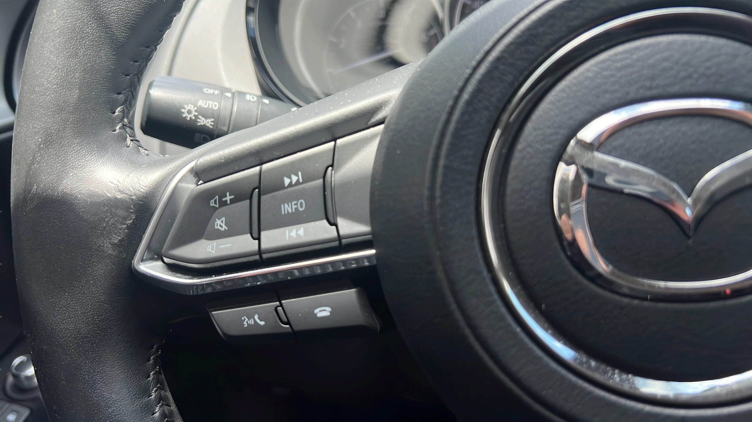 Used 2022 Jet Black Mica Mazda Touring Plus image 21