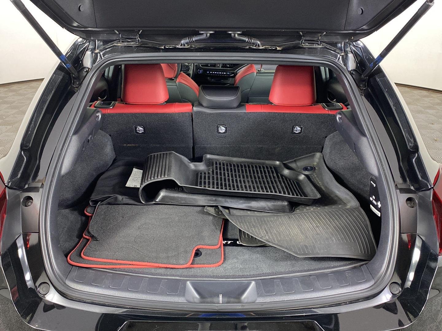 Used 2019  Lexus UX 250h F SPORT image 22