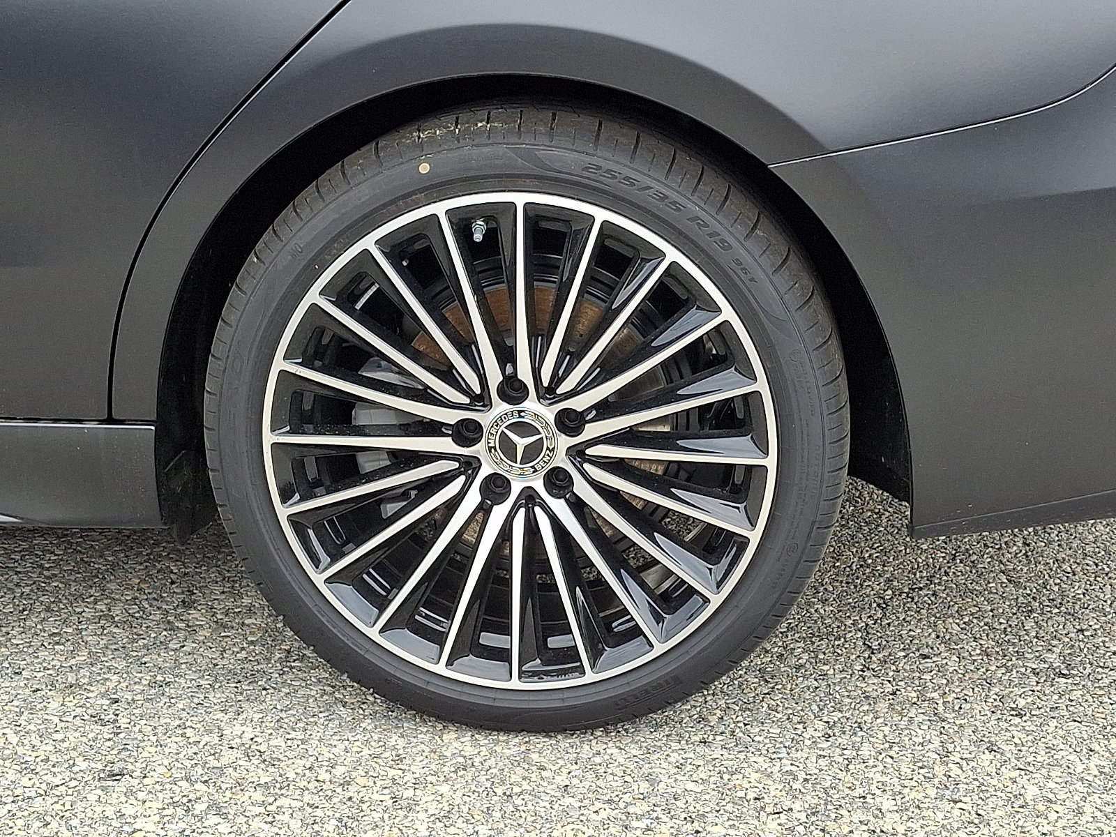 New 2026 MANUFAKTUR exclusive graphite grey magno Mercedes-Benz C 300 image 7