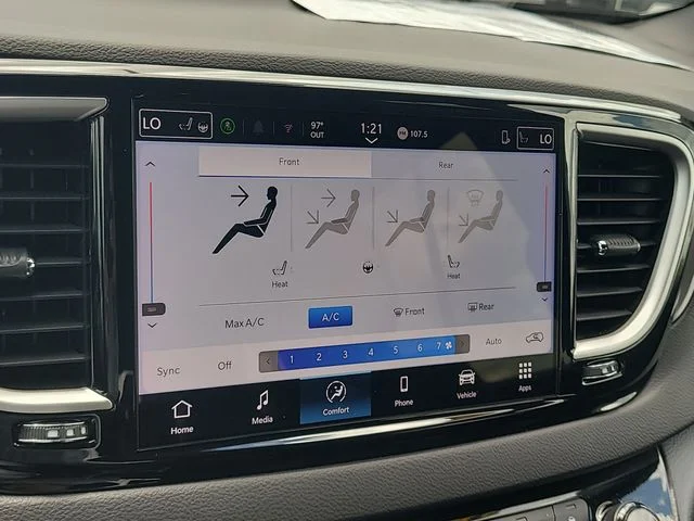Used 2025 White Chrysler Select image 24