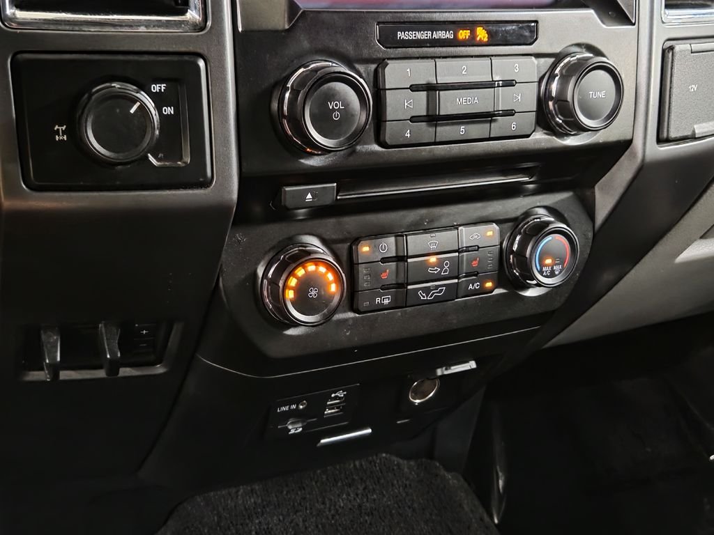 Used 2015 Blue Ford XLT image 26