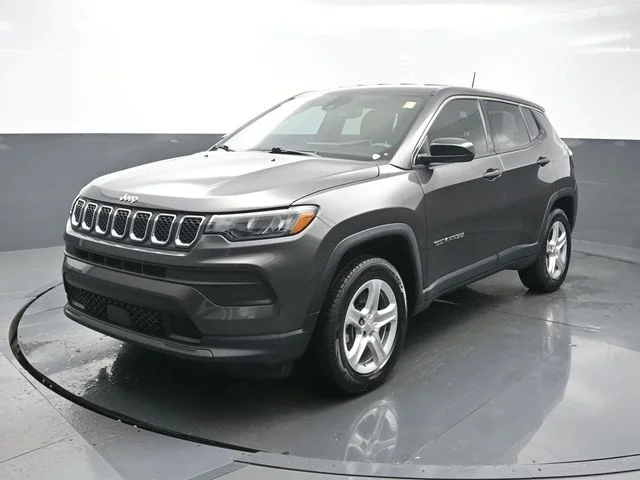 Used 2023 Gray Jeep Sport image 3