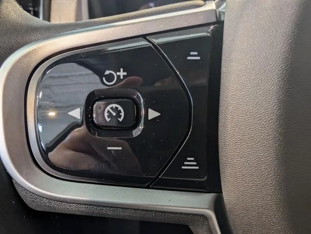 2026 Volvo XC90 Ultra - Photo 17