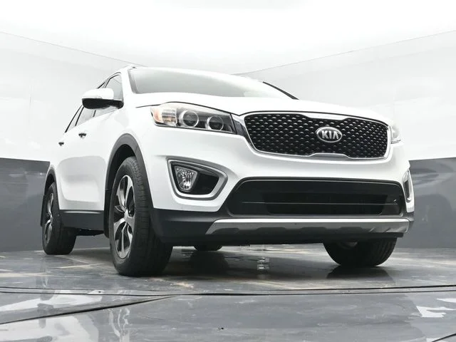 Used 2016 Snow White Pearl Kia EX image 45