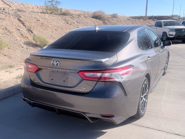 2020 Toyota Camry SE - Photo 8
