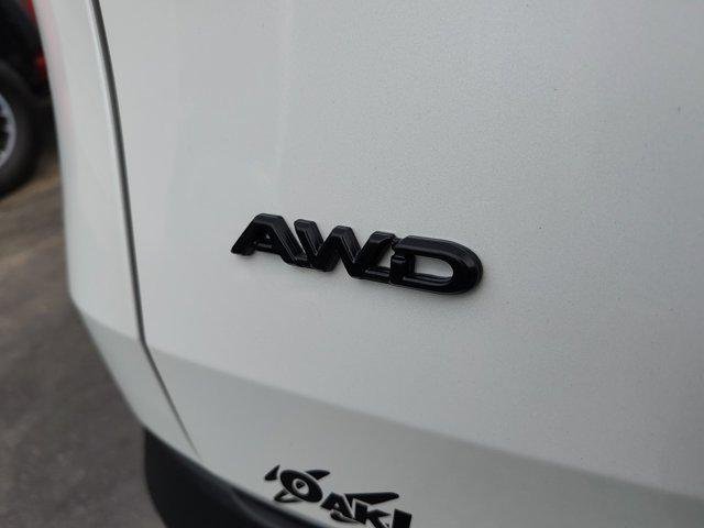 Certified Used 2024 WIND CHILL PEARL Toyota  image 29