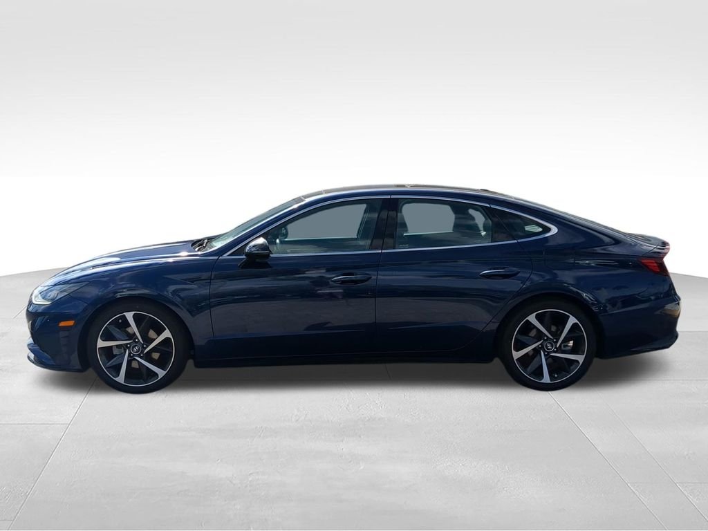 Used 2022 Blue Hyundai SEL Plus image 6