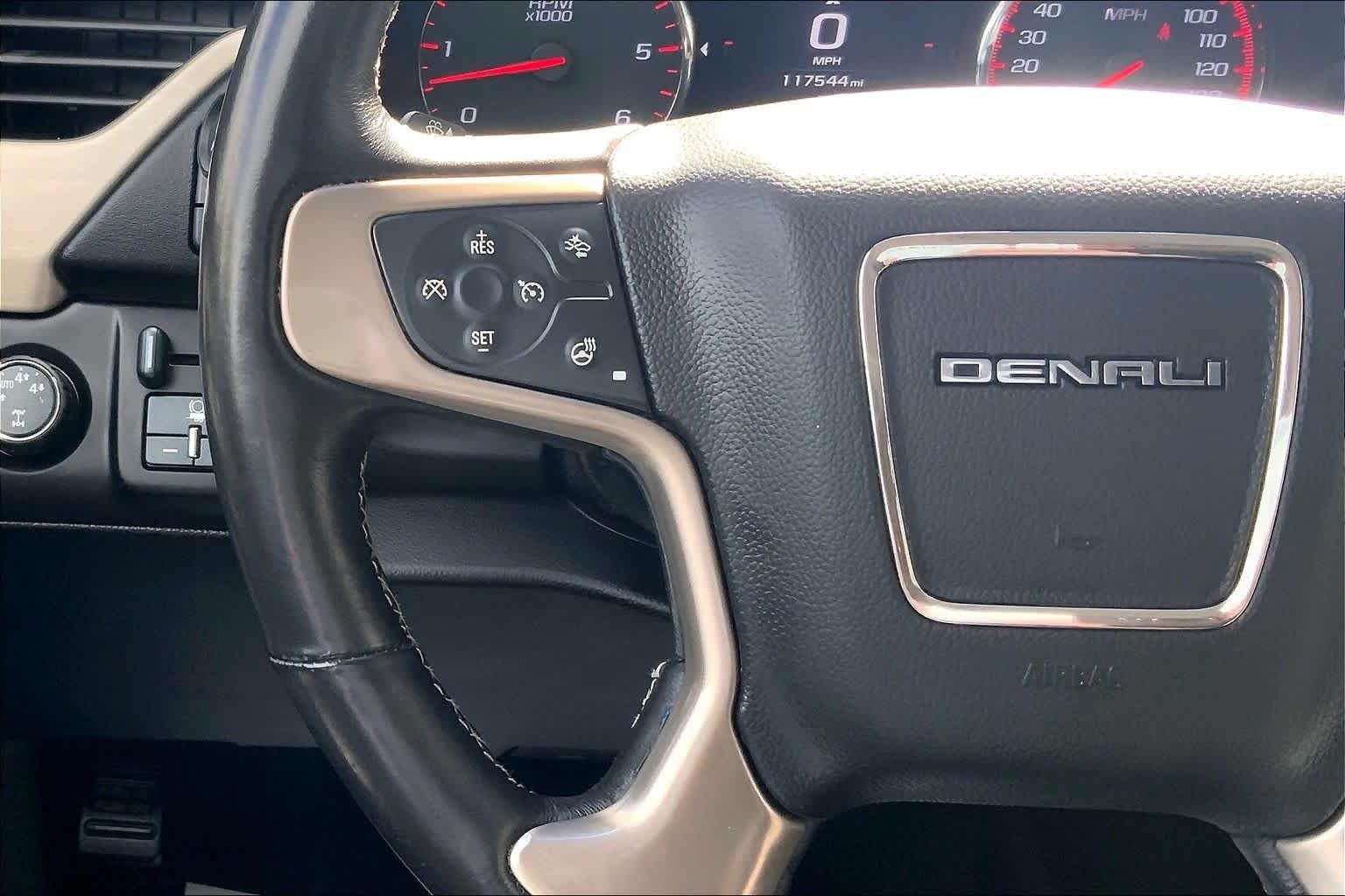 Used 2015 Iridium Metallic GMC Denali image 23