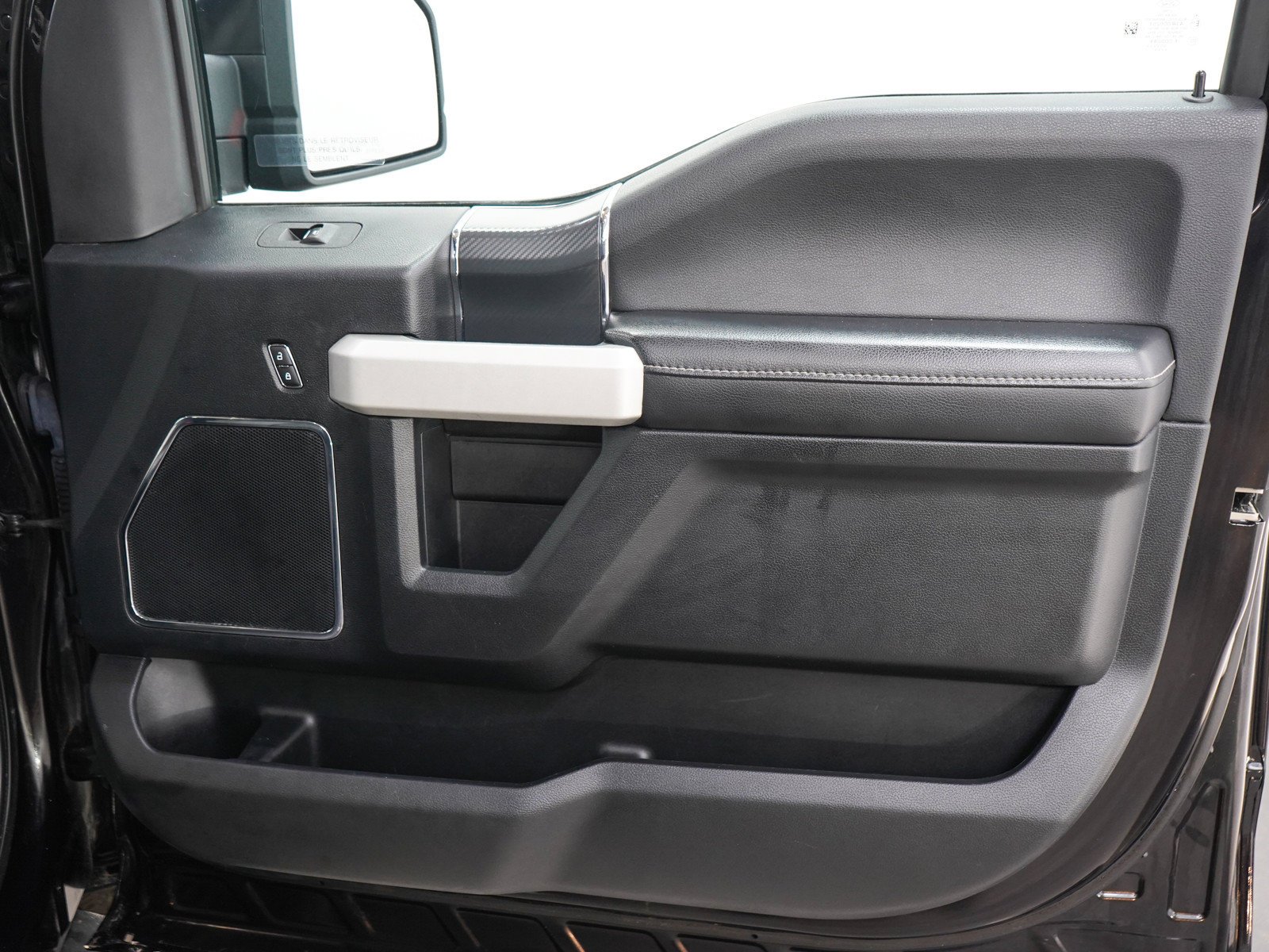 Used 2020 Black Ford XL image 12
