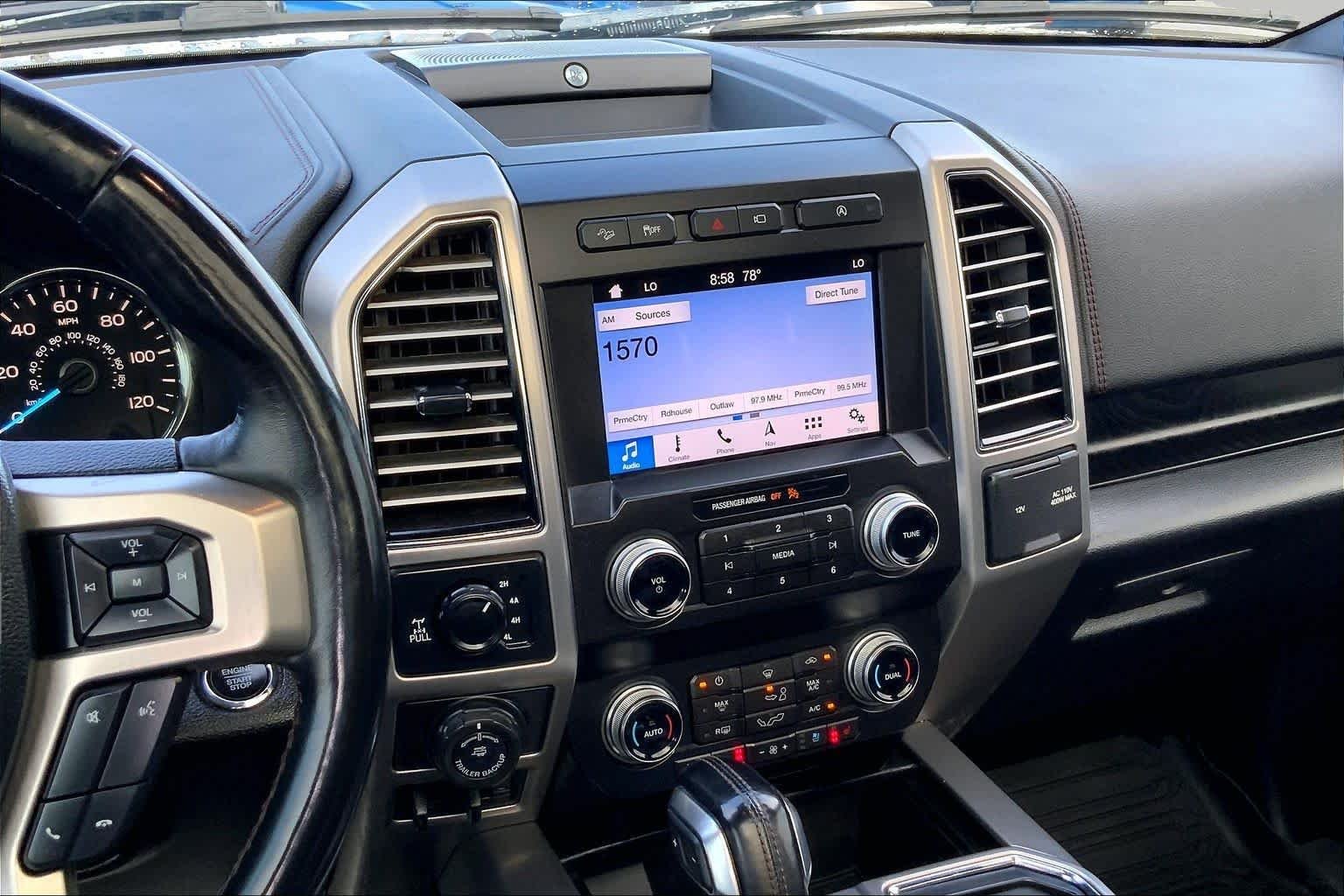 Used 2019 White Platinum Metallic Tri-Coat Ford Platinum image 7