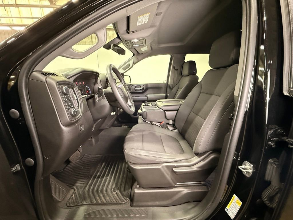 Used 2022 Black Chevrolet Custom image 15