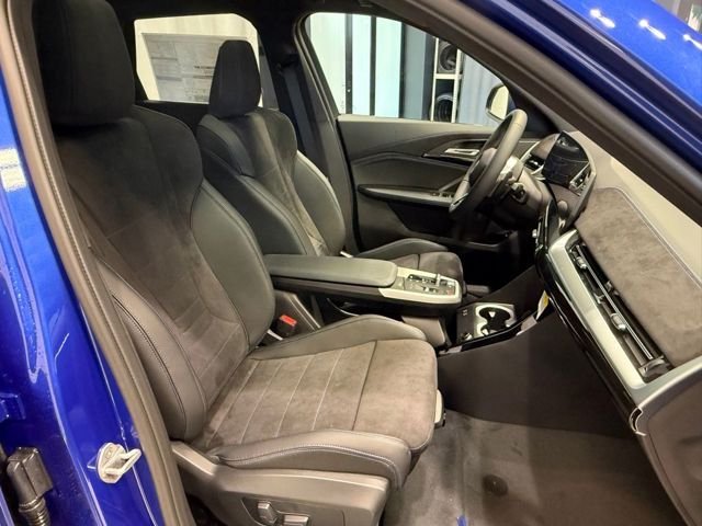 Used 2026 Portimao Blue Metallic BMW xDrive28i image 25