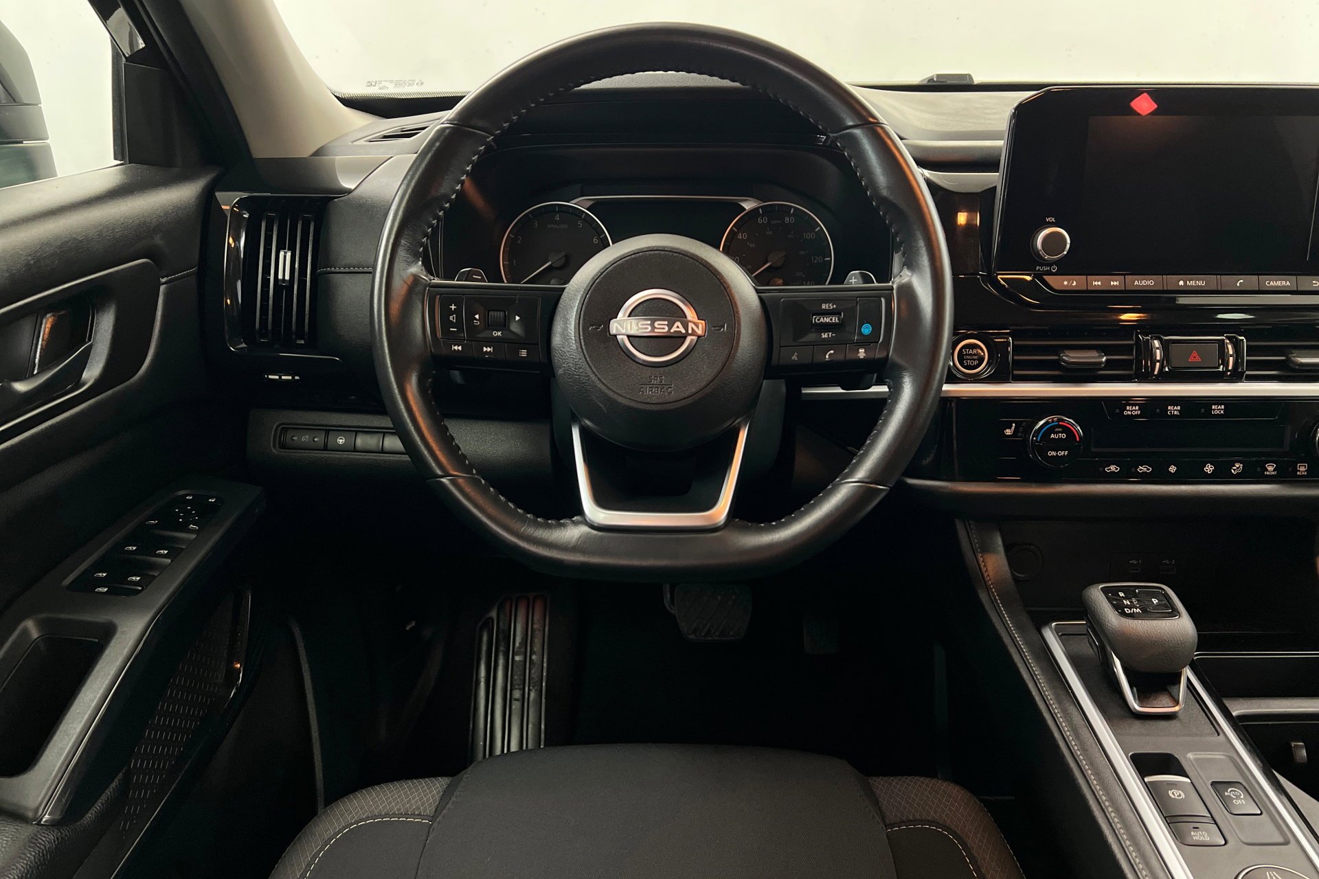 2024 Nissan Pathfinder SV - Photo 13