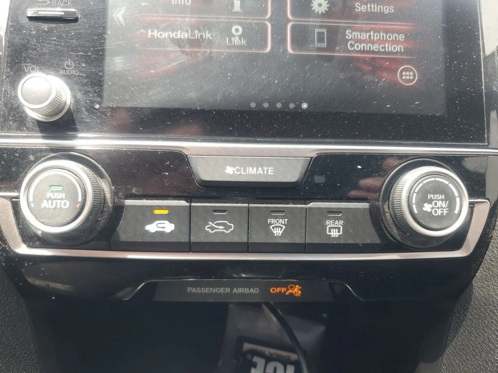 Used 2021  Honda Sport image 17
