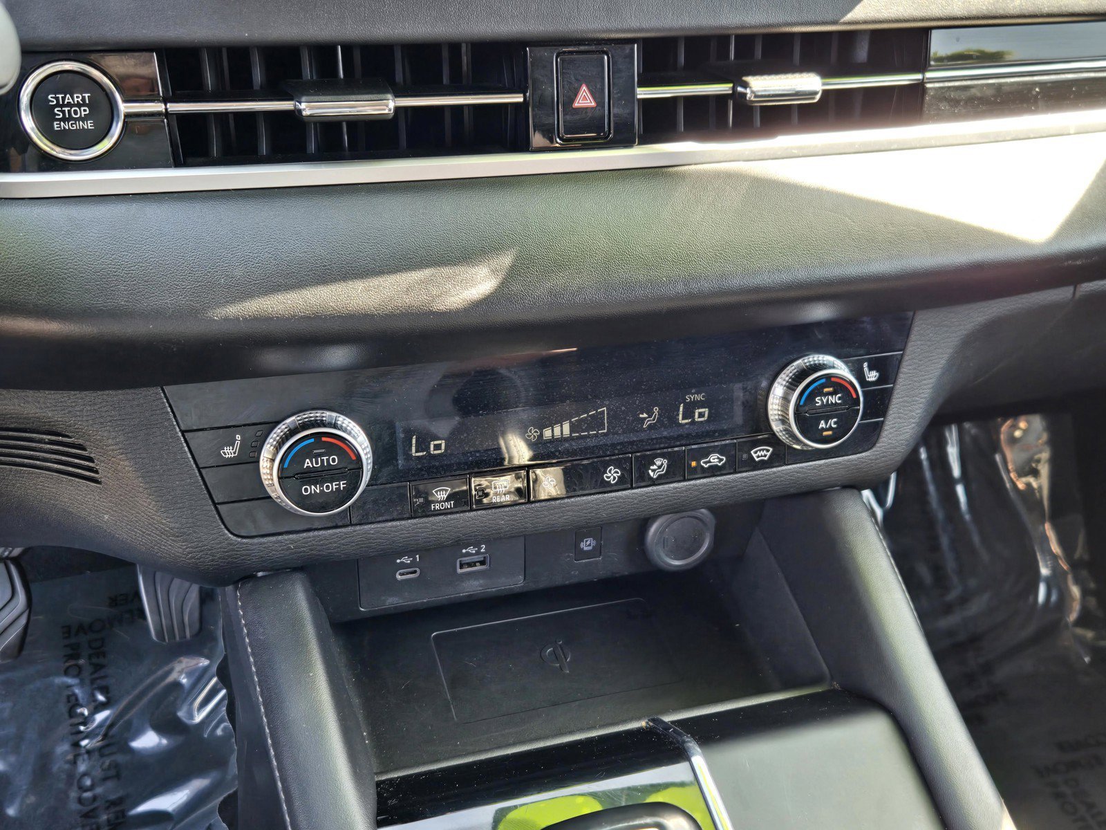 Used 2024 Black Mitsubishi  image 22