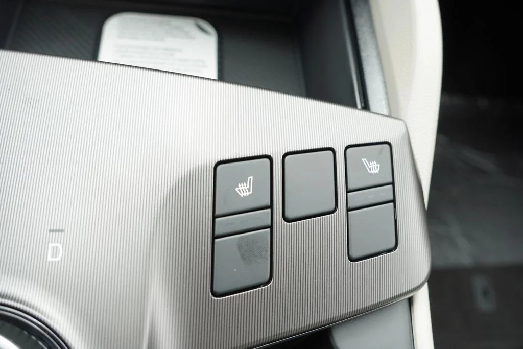 2027 Kia Sportage EX Hybrid - Photo 16